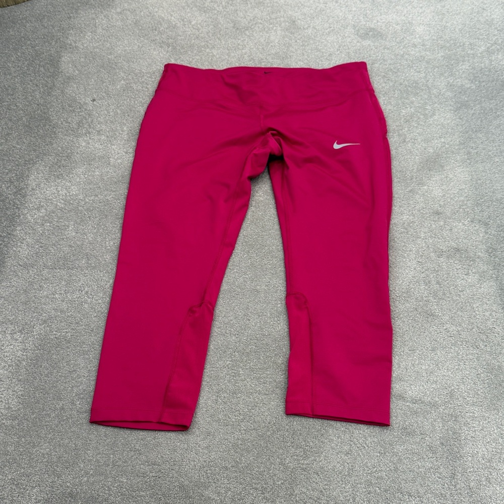 Nike Fuchsia Workout Leggings